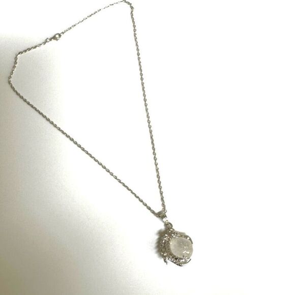 clear crystal ball dragon claw pendant necklace - Picture 8 of 8